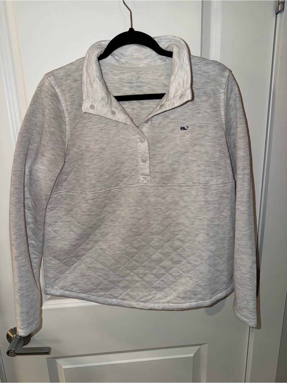 Vineyard Vines Quilted Pullover in Light Gray size Medium
